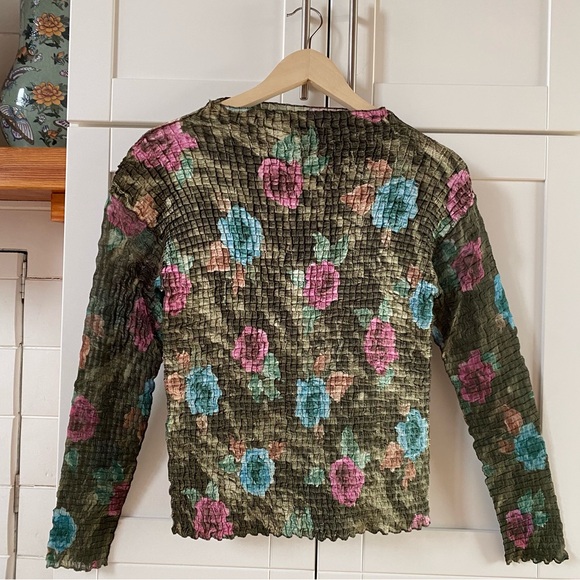 Sassia Paris Tops - Vintage Sassia Paris Floral Crinkle Blouse